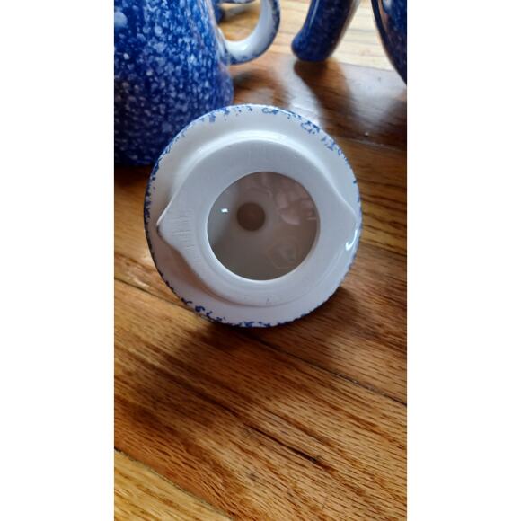 Snowman Teapot and 2 Snowman Mugs Blue Ceramic Christmas Winter - Picture 12 of 16